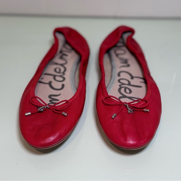 Sam Edelman Women's Felicia Flat Size 7.5 Red Leather Ballet Shoe Bow Charm - Picture 2 of 10
